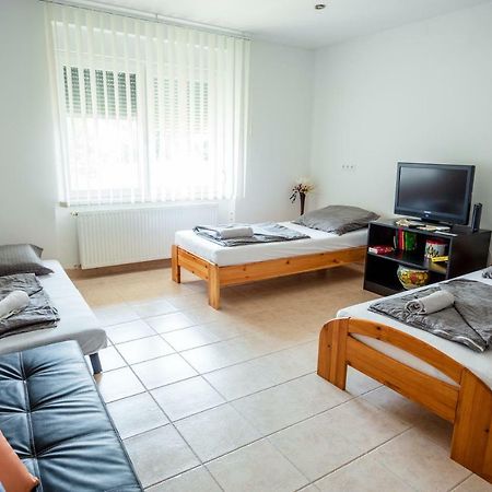 Viragos Vendeghaz Appartement Keszthely Buitenkant foto